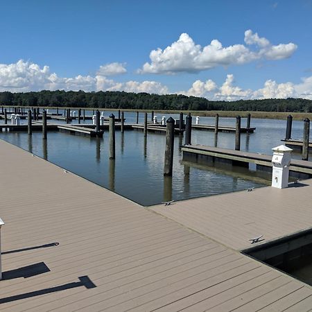Hotel Surry Seafood Company Exterior foto